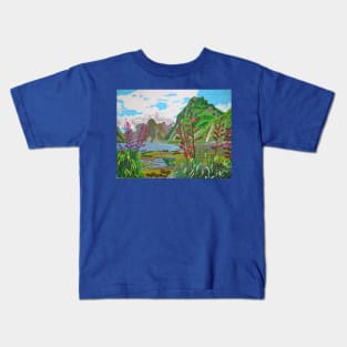 The beauty of Milford Sound, New Zealand Kids T-Shirt